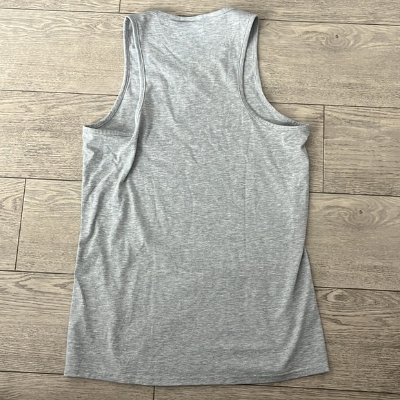 GymShark Tank - Picture 3 of 3